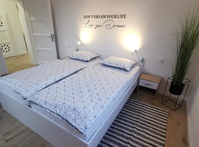 Guest Flat Tesa イゾラ